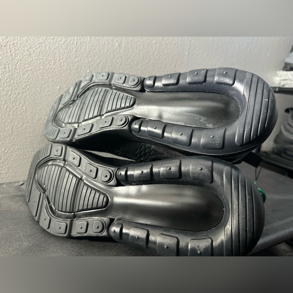 Nwt - NIKE AIR 270 BLACK SIZE MENS 12 ( No box) - Picture 7 of 10